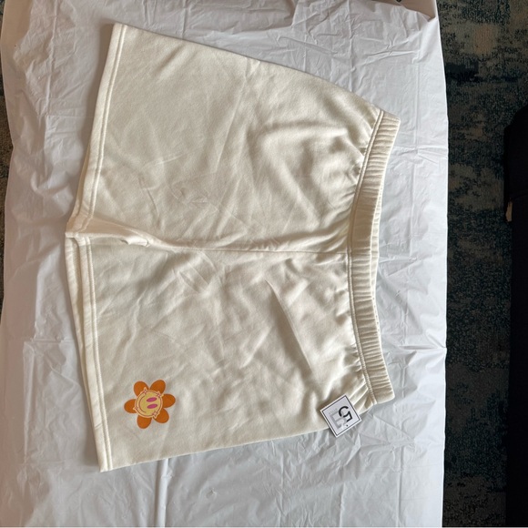 5B Pants - Women's Shorts with Flower Design